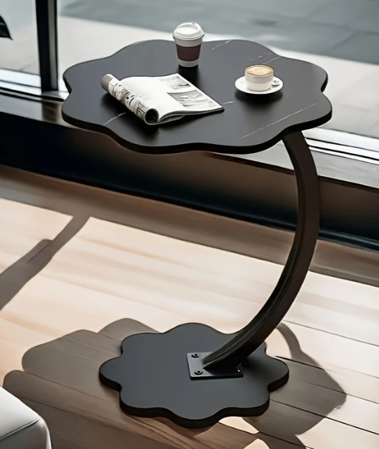bijzettafel in Scandinavische interieurstijl