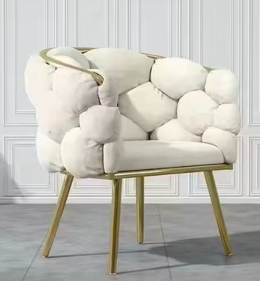 Luxe Design Fauteuil – Fluffy Velvet Stoel met Gouden Accenten | Elegant & Comfortabel