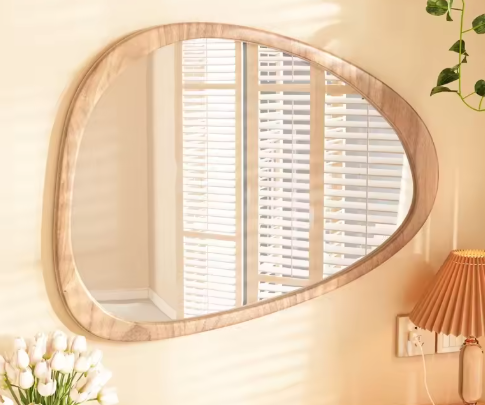 Houten Mid-Century Wandspiegel – Trendy Onregelmatige Make-upspiegel