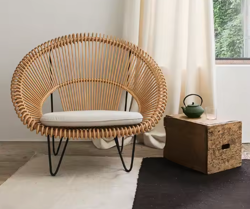 Round Rattan Lounge Chair with Side Table – Boho Design Chair on Black Metal Legs 105X86X93