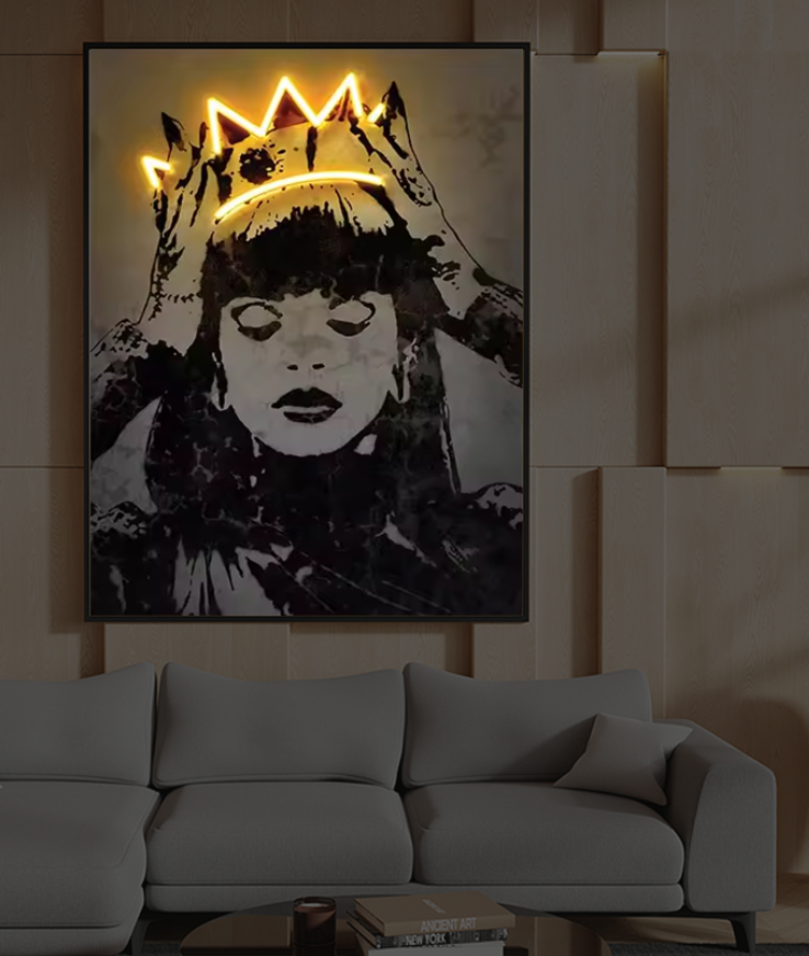 Crowned Light 90x60cm