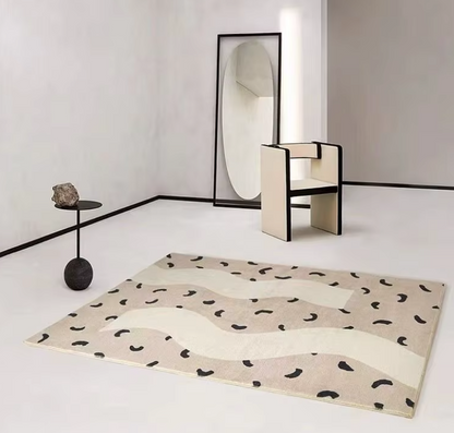 Design Tapijt met Zwarte Abstracte Print – Luxe Woonkamer Vloerkleed met Organische Golfpatronen