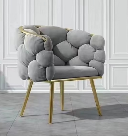 Luxe Design Fauteuil – Fluffy Velvet Stoel met Gouden Accenten | Elegant & Comfortabel