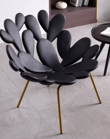 Cactus Petal Designer Lounge Chair – compact, elegant en duurzaam, geschikt voor woonkamers, lobbies of kantoren met een moderne luxe uitstraling.