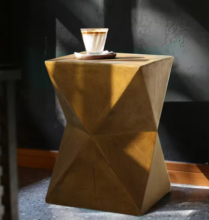 houtkleurige Bijzettafel in Vintage Design – Stijlvol & Sculpturaal