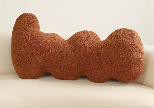 Cloud Curve Designkussen – 93X46cm Sculpturaal Bouclé Sierkussen in Crème | Luxe Organische Woondecoratie